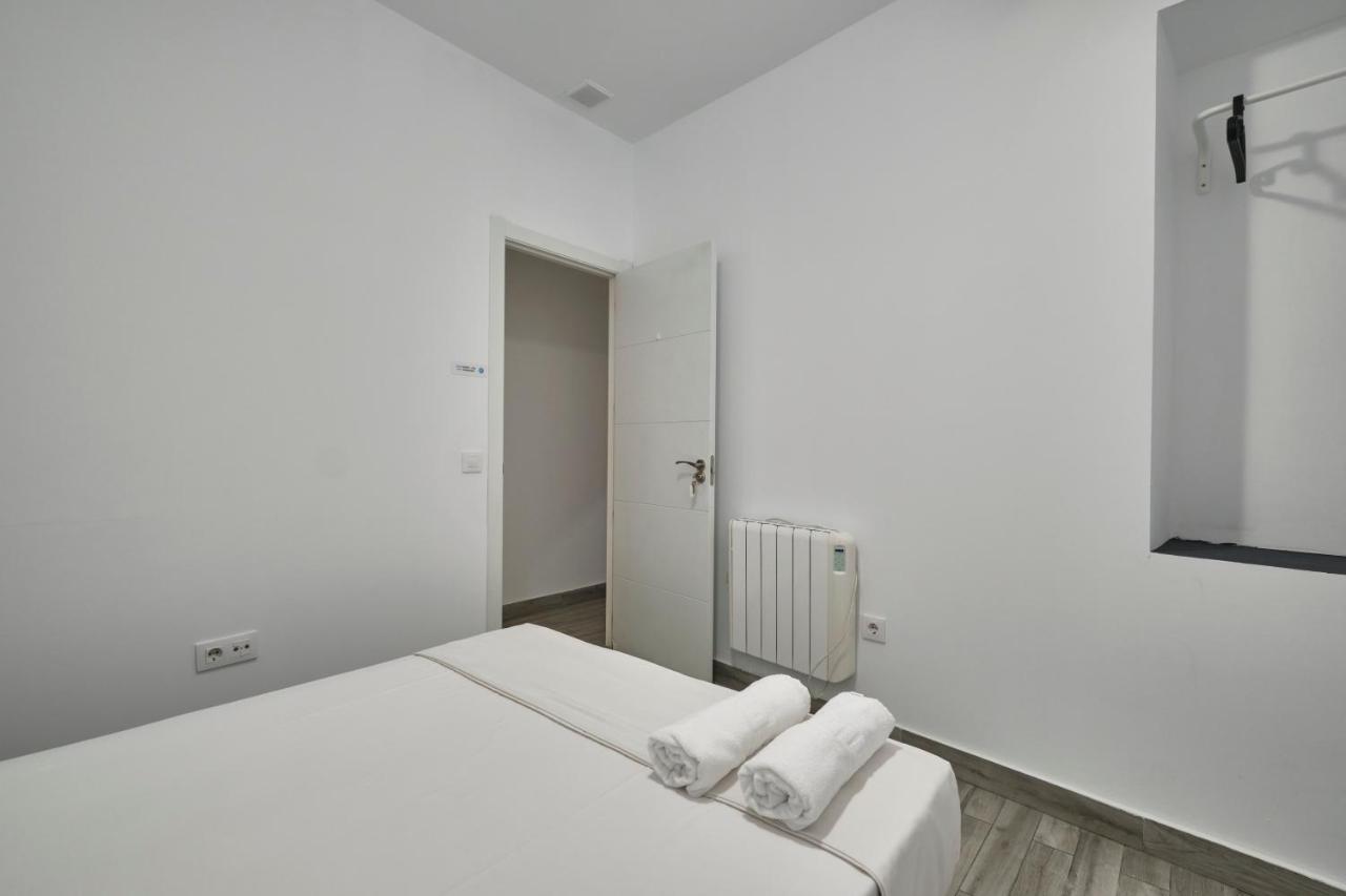 Nunez De Arce Habitaciones Madrid Exterior foto